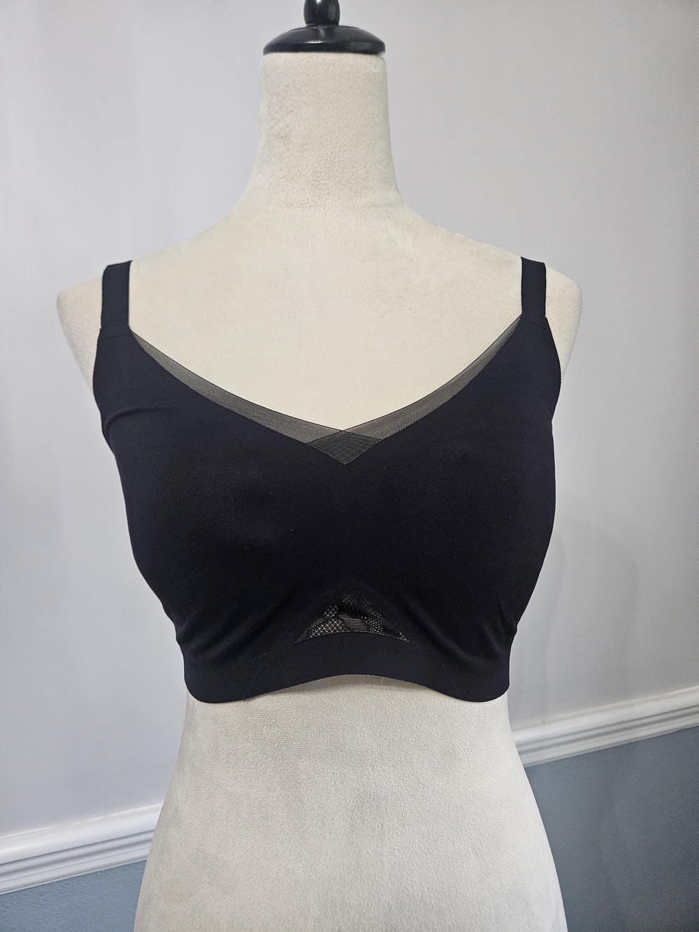 Honeylove Runway Black CrossOver V-Neck Wireless Bra Size 1X